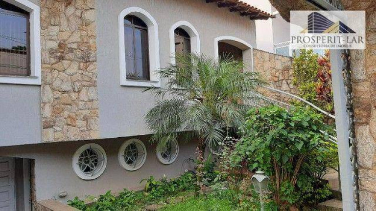 Imagem Casa com 3 Quartos à Venda, 398 m² em Vila Galvão - Guarulhos Imagem Casa com 3 Quartos à Venda, 398 m² em Vila Galvão - Guarulhos