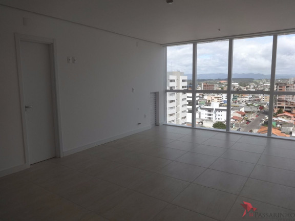 Imagem Sala Comercial à Venda, 32 m² em Centro - Torres Imagem Sala Comercial à Venda, 32 m² em Centro - Torres