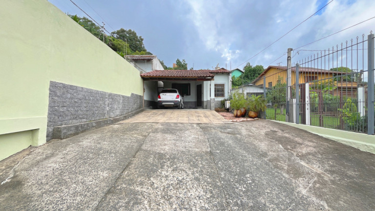 Imagem Casa com 3 Quartos à Venda, 156 m² em Vila Nova - Porto Alegre Imagem Casa com 3 Quartos à Venda, 156 m² em Vila Nova - Porto Alegre