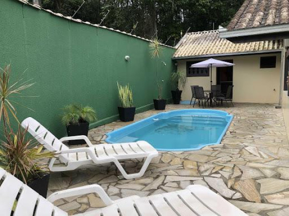 Imagem Casa com 5 Quartos à Venda, 230 m² em Saguaçu - Joinville