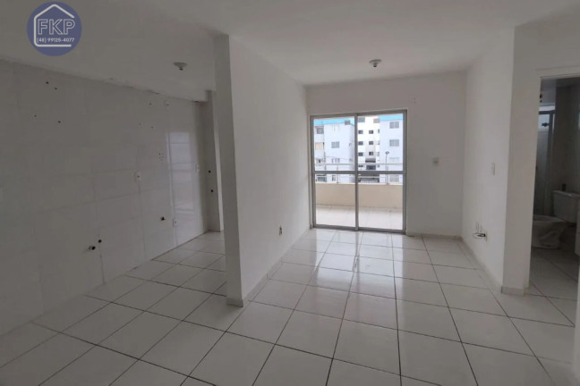 Imagem Apartamento com 2 Quartos à Venda, 56 m² em Espinheiros - Itajaí