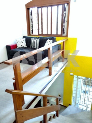 Imagem Casa com 5 Quartos à Venda, 260 m² em Vila Ipiranga - Porto Alegre Imagem Casa com 5 Quartos à Venda, 260 m² em Vila Ipiranga - Porto Alegre