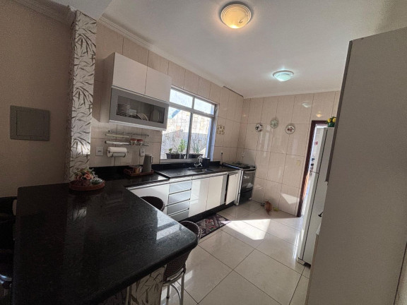 Imagem Casa com 3 Quartos à Venda, 180 m² em Cabral - Contagem Imagem Casa com 3 Quartos à Venda, 180 m² em Cabral - Contagem