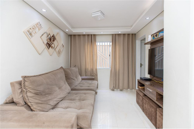 Imagem Casa com 2 Quartos à Venda, em Vila Carmosina - São Paulo Imagem Casa com 2 Quartos à Venda, em Vila Carmosina - São Paulo