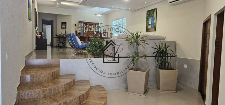 Imagem Casa de Condomínio com 3 Quartos à Venda, 358 m² em Chácara Vale Do Rio Cotia - Carapicuíba Imagem Casa de Condomínio com 3 Quartos à Venda, 358 m² em Chácara Vale Do Rio Cotia - Carapicuíba