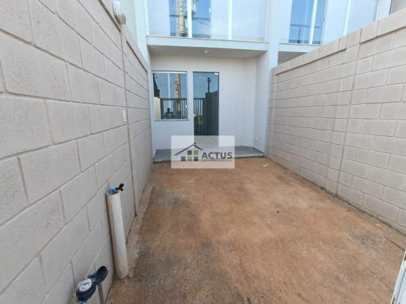 Imagem Casa com 2 Quartos à Venda, 74 m² em Novo Barreirinho - Ibirité
