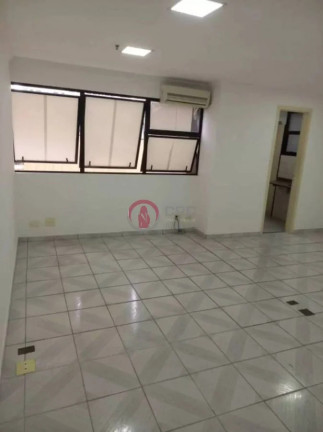 Ponto Comercial à Venda, 37 m² em Indianópolis - São Paulo