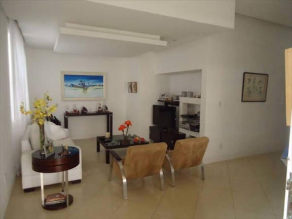 Imagem Casa com 7 Quartos à Venda, 400 m² em Jardim Apipema - Salvador Imagem Casa com 7 Quartos à Venda, 400 m² em Jardim Apipema - Salvador