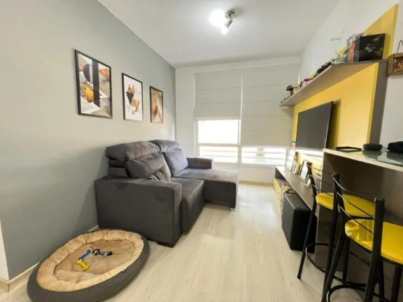 Imagem Imóvel com 2 Quartos à Venda, 53 m² em Santo Antônio - Porto Alegre Imagem Imóvel com 2 Quartos à Venda, 53 m² em Santo Antônio - Porto Alegre