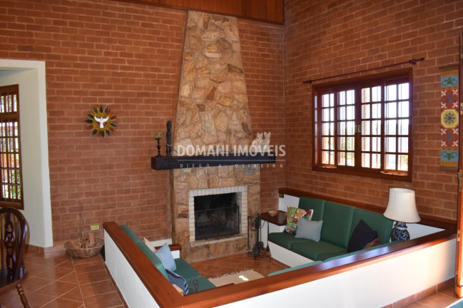 Imagem Casa com 4 Quartos à Venda, 195 m² em Região Do Parque Pedra Do Baú - Campos Do Jordão Imagem Casa com 4 Quartos à Venda, 195 m² em Região Do Parque Pedra Do Baú - Campos Do Jordão