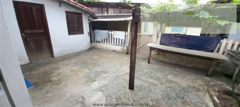 Imagem Casa com 4 Quartos à Venda, 195 m² em Estufa 2 - Ubatuba Imagem Casa com 4 Quartos à Venda, 195 m² em Estufa 2 - Ubatuba