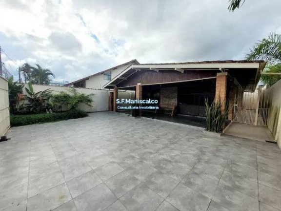 Imagem Casa com 5 Quartos para Alugar, 500 m² em Centro - Ubatuba