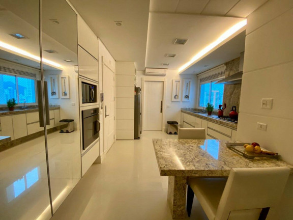 Imagem Apartamento com 3 Quartos à Venda, 186 m² em Centro - Balneário Camboriú