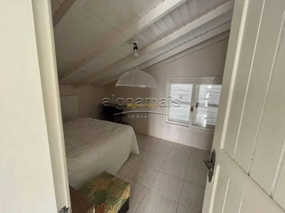 Imagem Casa com 7 Quartos à Venda, em Noiva Do Mar - Xangri-lá Imagem Casa com 7 Quartos à Venda, em Noiva Do Mar - Xangri-lá