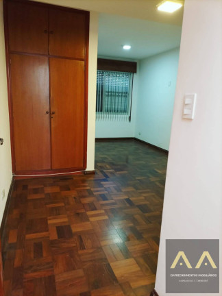Imagem Casa com 3 Quartos à Venda, 300 m² em Alphaville - Barueri
