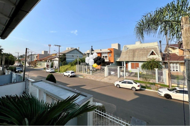 Imagem Casa com 4 Quartos à Venda, 243 m² em Moinhos De Vento - Canoas Imagem Casa com 4 Quartos à Venda, 243 m² em Moinhos De Vento - Canoas