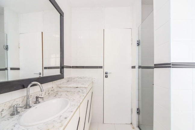 Imagem Apartamento com 3 Quartos à Venda, 121 m² em Itaim Bibi - São Paulo Imagem Apartamento com 3 Quartos à Venda, 121 m² em Itaim Bibi - São Paulo