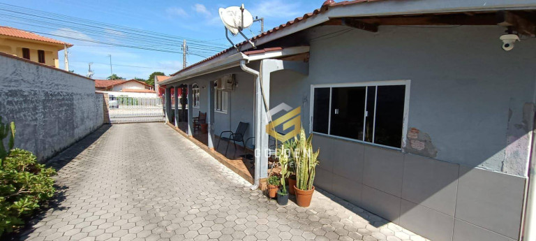 Imagem Casa com 2 Quartos à Venda, 100 m² em Centro - Tijucas Imagem Casa com 2 Quartos à Venda, 100 m² em Centro - Tijucas