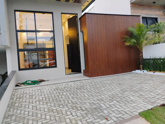 Casa com 3 Quartos à Venda, 117 m² em Horto Florestal - Sorocaba
