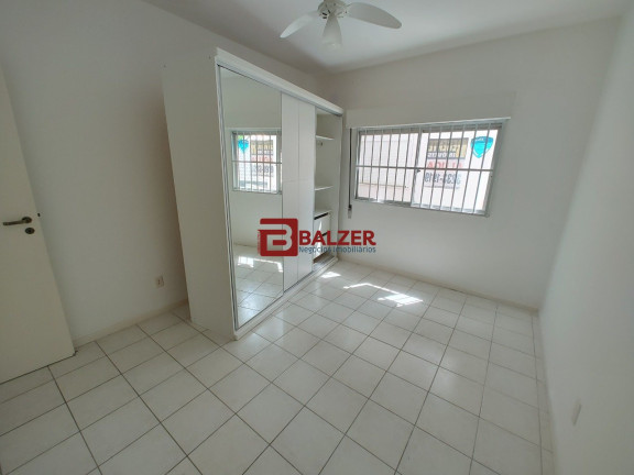 Imagem Apartamento com 3 Quartos à Venda, 122 m² em Centro - Florianópolis Imagem Apartamento com 3 Quartos à Venda, 122 m² em Centro - Florianópolis