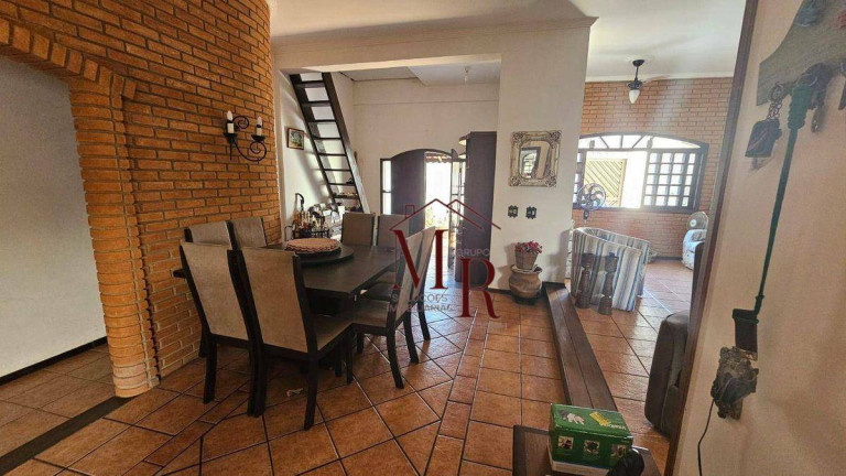Imagem Casa com 3 Quartos à Venda, 165 m² em Canto Do Forte - Praia Grande Imagem Casa com 3 Quartos à Venda, 165 m² em Canto Do Forte - Praia Grande