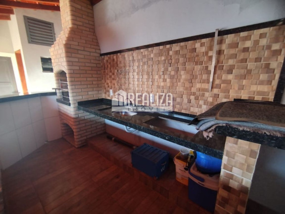 Imagem Casa com 3 Quartos à Venda, 250 m² em Jardim Elza Amuí Ii - Uberaba Imagem Casa com 3 Quartos à Venda, 250 m² em Jardim Elza Amuí Ii - Uberaba