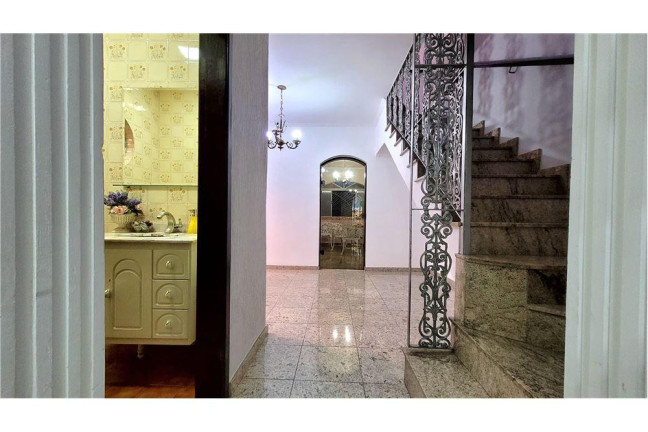 Imagem Casa com 4 Quartos à Venda, 215 m² em Parque Jaçatuba - Santo André Imagem Casa com 4 Quartos à Venda, 215 m² em Parque Jaçatuba - Santo André