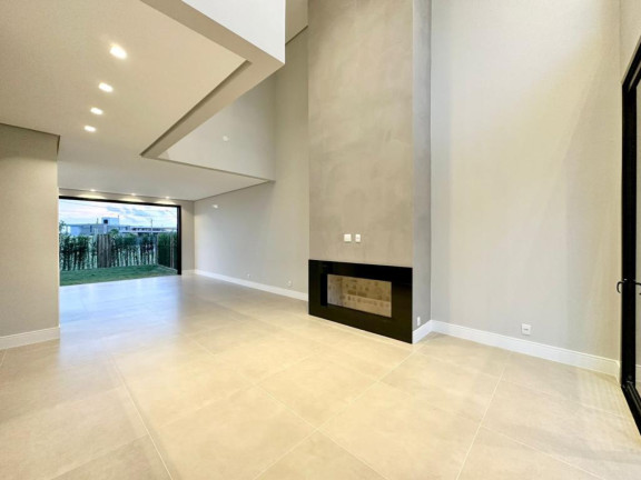 Imagem Casa com 4 Quartos à Venda, em -- - Capao Da Canoa Imagem Casa com 4 Quartos à Venda, em -- - Capao Da Canoa