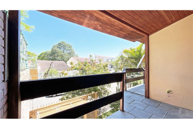 Imagem Casa com 2 Quartos à Venda, 302 m² em Partenon - Porto Alegre Imagem Casa com 2 Quartos à Venda, 302 m² em Partenon - Porto Alegre