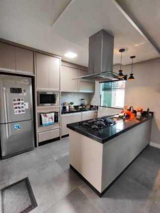 Imagem Sobrado com 3 Quartos à Venda, 120 m² em São Vicente - Itajaí