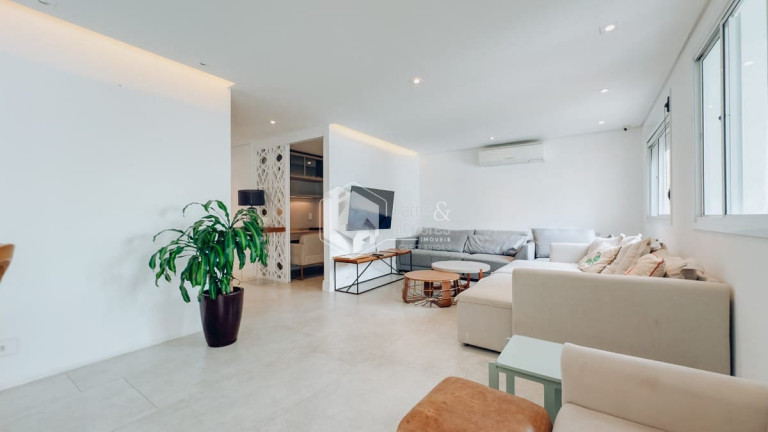 Imagem Apartamento com 3 Quartos à Venda, 143 m² em Moema - São Paulo