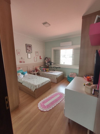 Imagem Sobrado com 3 Quartos à Venda, 254 m² em Jardim Bela Vista - Guaratinguetá Imagem Sobrado com 3 Quartos à Venda, 254 m² em Jardim Bela Vista - Guaratinguetá