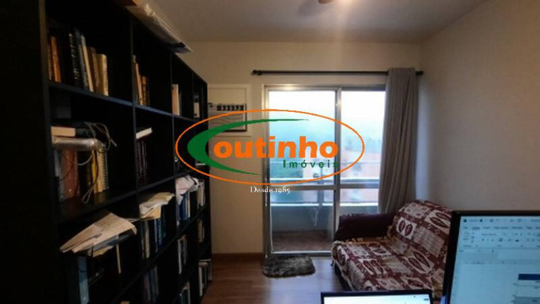 Imagem Apartamento com 4 Quartos à Venda, 171 m² em Tijuca - Rio De Janeiro Imagem Apartamento com 4 Quartos à Venda, 171 m² em Tijuca - Rio De Janeiro