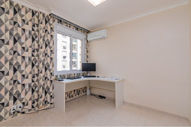 Imagem Apartamento com 3 Quartos à Venda, 82 m² em Passo Da Areia - Porto Alegre