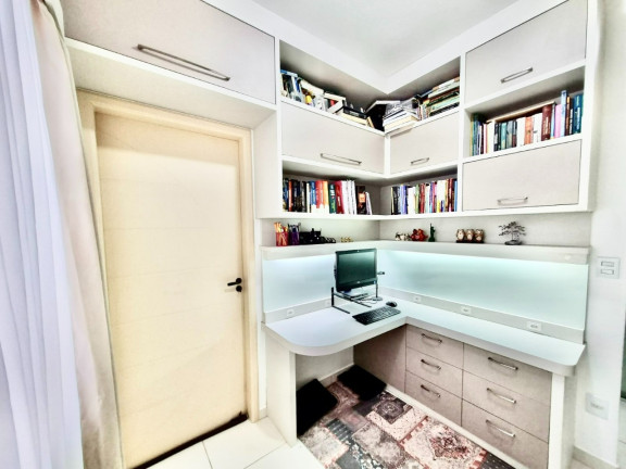 Imagem Casa com 4 Quartos à Venda, 228 m² em Barreiros - São José