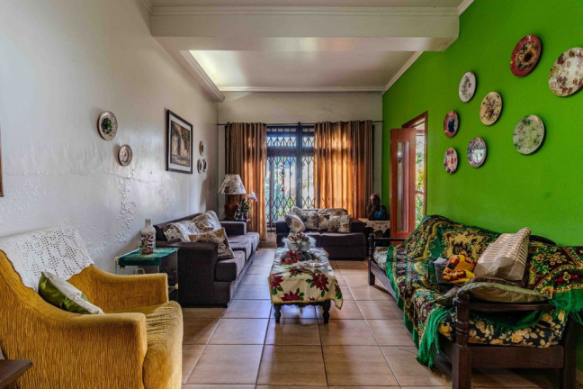 Imagem Casa com 4 Quartos à Venda, 250 m² em São João - Porto Alegre Imagem Casa com 4 Quartos à Venda, 250 m² em São João - Porto Alegre