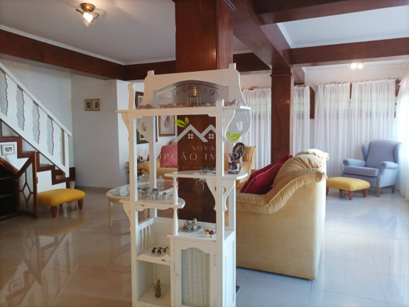 Imagem Casa com 3 Quartos à Venda, 400 m² em Alto Do Capivari - Campos Do Jordão Imagem Casa com 3 Quartos à Venda, 400 m² em Alto Do Capivari - Campos Do Jordão