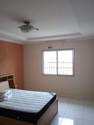 Imagem Casa com 3 Quartos à Venda, 240 m² em Centro - São João De Meriti