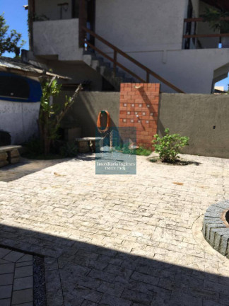 Imagem Casa com 3 Quartos à Venda, 367 m² em Rio Vermelho - Florianópolis