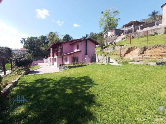 Imagem Casa com 5 Quartos à Venda, 328 m² em Córrego Grande - Florianópolis