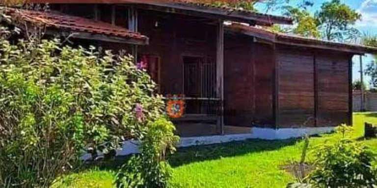 Imagem Chácara com 2 Quartos à Venda, 3.000 m² em Dos Pessegueiros - Extrema