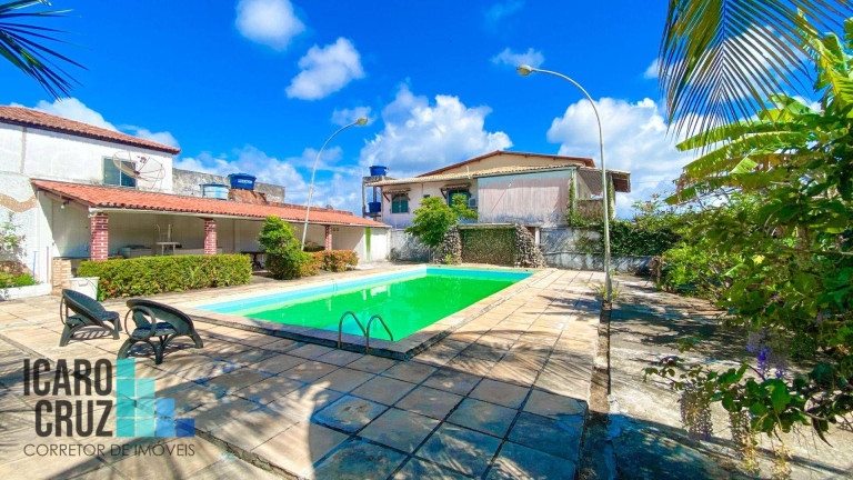 Imagem Casa com 3 Quartos à Venda, 374 m² em Centro - Lauro De Freitas