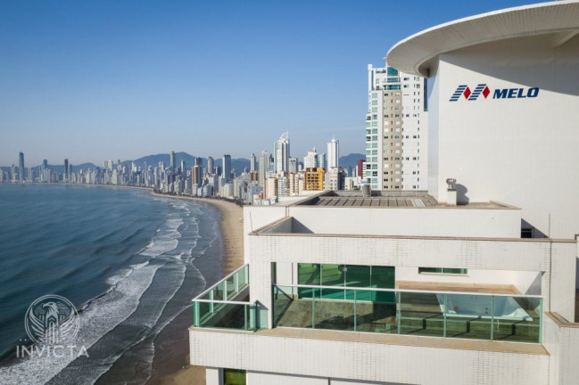 Foto do imóvel Cobertura com 3 Quartos à Venda, 242 m² em Centro - Balneário Camboriú