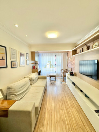 Imagem Imóvel com 3 Quartos à Venda, 132 m² em Praia Da Costa - Vila Velha Imagem Imóvel com 3 Quartos à Venda, 132 m² em Praia Da Costa - Vila Velha