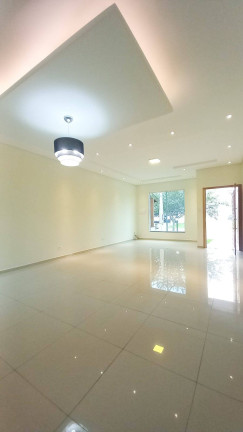 Imagem Casa com 3 Quartos à Venda, 250 m² em Condomínio Residencial Tecoara - Taubaté Imagem Casa com 3 Quartos à Venda, 250 m² em Condomínio Residencial Tecoara - Taubaté