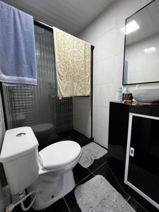Imagem Casa com 5 Quartos à Venda, em Praia Linda - São Pedro Da Aldeia Imagem Casa com 5 Quartos à Venda, em Praia Linda - São Pedro Da Aldeia