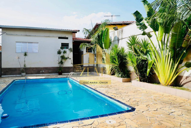 Casa com 4 Quartos à Venda, 245 m² em Mogi Moderno - Mogi Das Cruzes