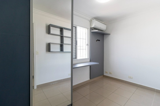 Imagem Casa com 3 Quartos à Venda, 271 m² em Parque Jabaquara - São Paulo Imagem Casa com 3 Quartos à Venda, 271 m² em Parque Jabaquara - São Paulo