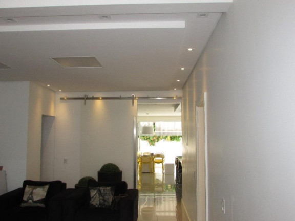 Imagem Sobrado com 3 Quartos à Venda, 250 m² em Jardim Village Saint Claire - Sorocaba Imagem Sobrado com 3 Quartos à Venda, 250 m² em Jardim Village Saint Claire - Sorocaba