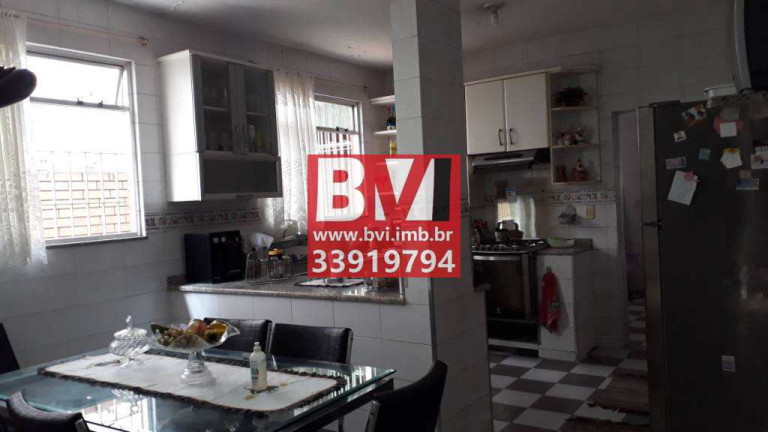 Imagem Casa com 6 Quartos à Venda, 330 m² em Vista Alegre - Rio De Janeiro
